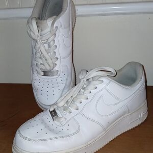 Nike Men's Classic White Air Sneakers